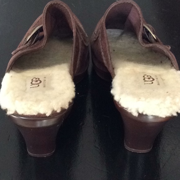 UGG Brown Suede Shoes Perfect for Fall - Picture 3 of 5